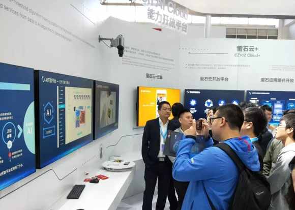 ̽�I2018����������ح������ҕչ�^�F�����r��