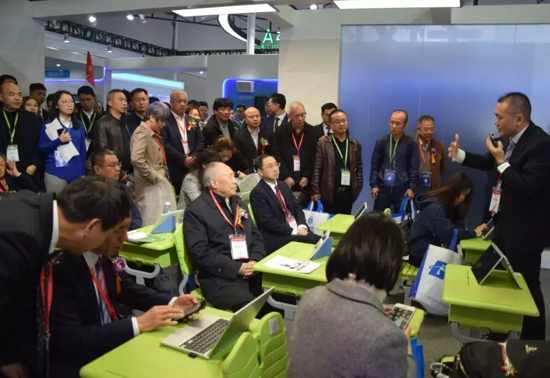 ��s�ϲ� ��75���Ї������b��չʾ���_Ļ