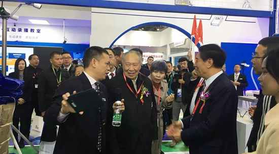 教育群英會師英雄城,銳取場景化智慧校園繪教育信息化2.0華章!