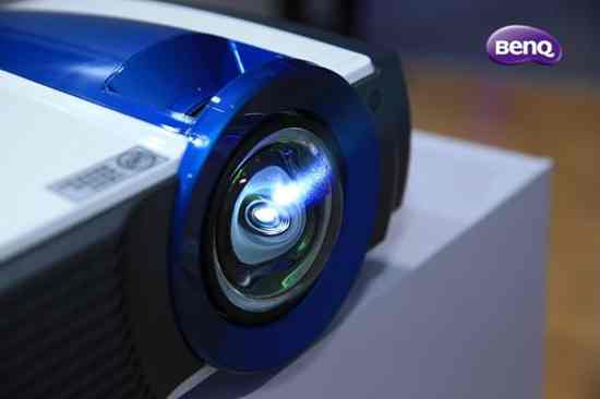 ����BenQ�����̄�(w��)ͶӰ�_���A(y��)�ۣ����{(l��n)���ѡ����s��