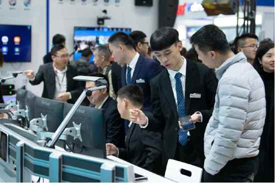 �v�����겻��ͻ�����ң�չƷ���^���^�����Ի������I��