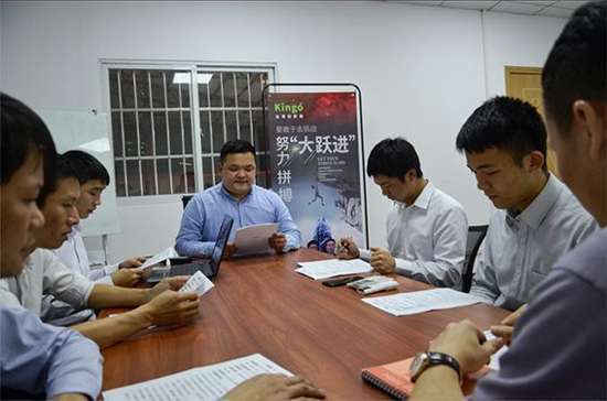 ���ͶӰĻ���M�����S�M���F꠽��O�Єӣ�����ô����