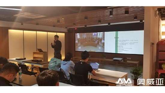 �����Ո����ɽ�󡰾W�t���̌W���g��