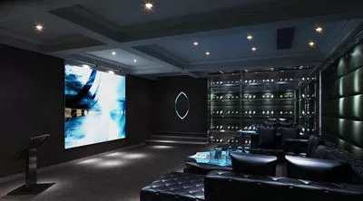 ����A��ͶӰ�C�淨���e�f��߀��֪��