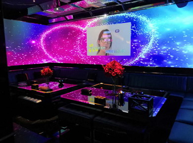 �ʘ�����������ﵡ�������һ�������ں�ͶӰ��Q����