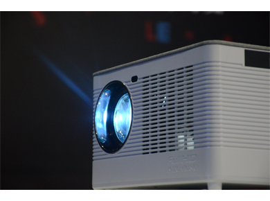 С���Σ��������������՘�ʩͶӰ�_���u�y