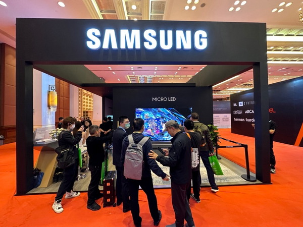 ���ǔyThe Premiereϵ�м����ҕ�ȿ͏dӰԺ��Q������ȫ��λ�����V�����չ