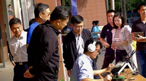 ���Ƿ��W�R��������W(xu��)У�w�(y��n)У�@�����Ļ����JȡyFoot�@�߶��c(di��n)ٝ��