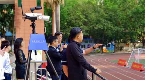 ���Ƿ��W�R��������W(xu��)У�w�(y��n)У�@�����Ļ����JȡyFoot�@�߶��c(di��n)ٝ��