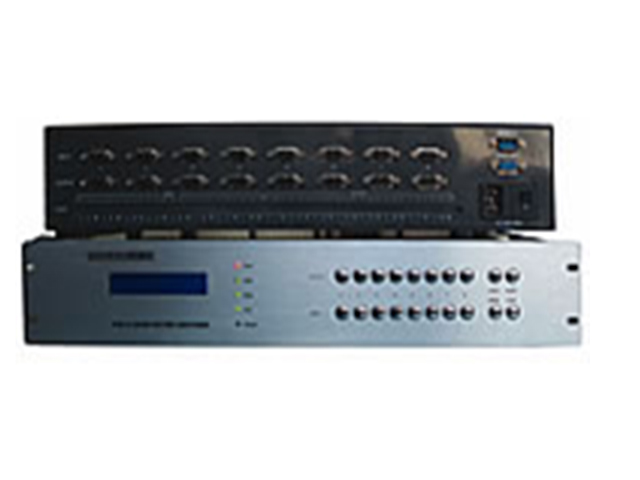 ��Ӎ�ӿھ��:VGA