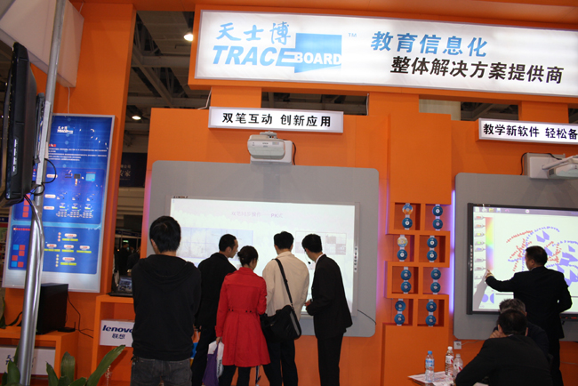 ��60���Ї��̌W�x���O��չ