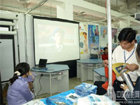 ����չ���Ķ�ý�w�������ϵ�y