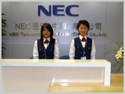 �Ĵ�ͶӰ�C������